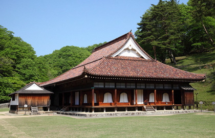 Former Shizutani School